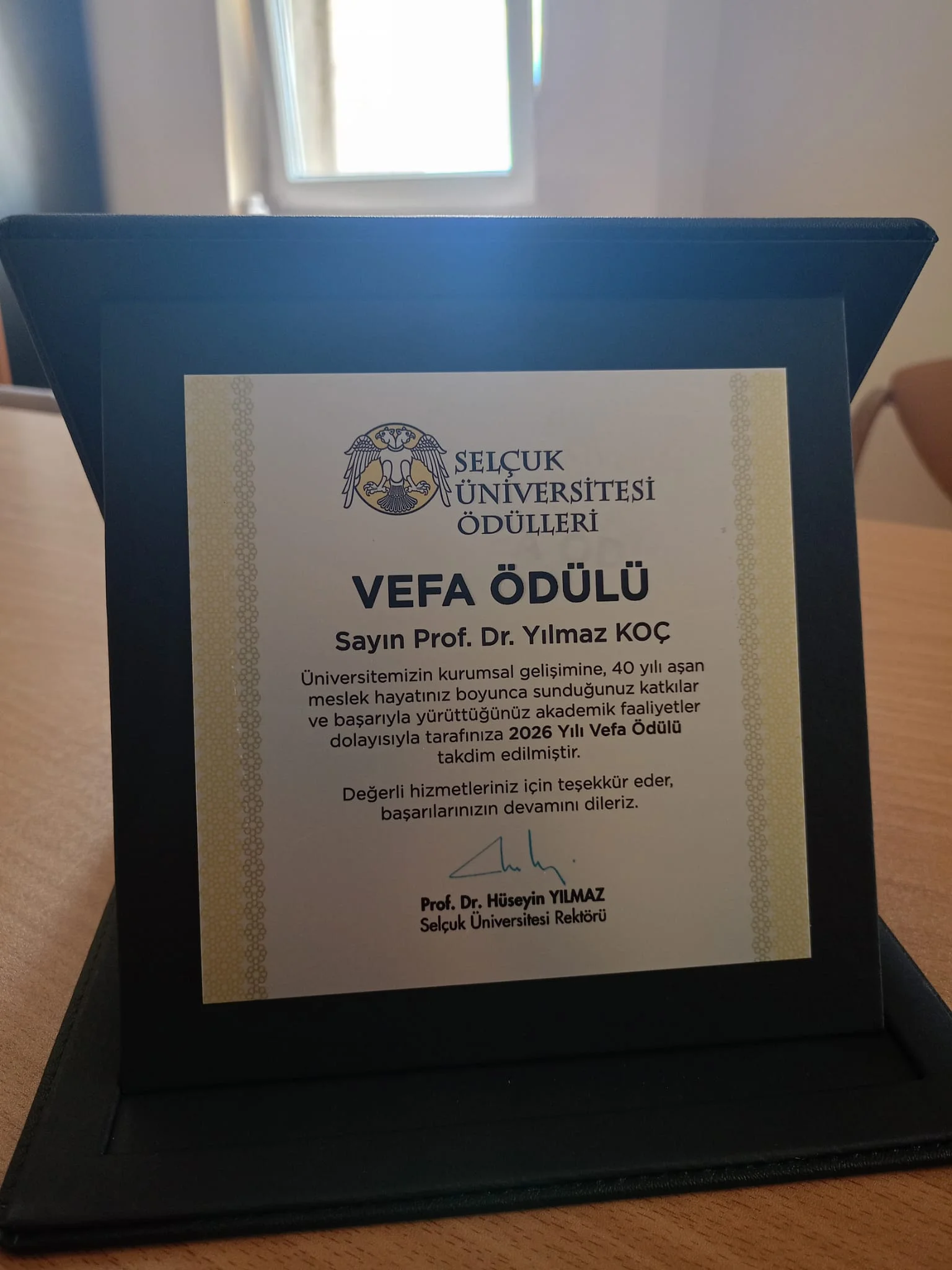 BAŞARI VE VEFA ÖDÜLLERİ: Selçuk Üniversitesinde başarıya katkı sağlayanlar onurlandırıldı.